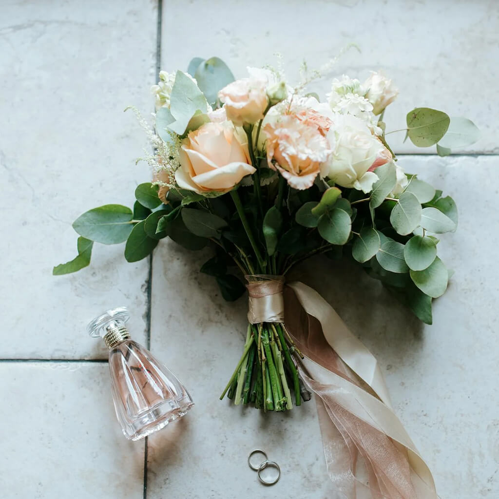 Wedding flower arrangements